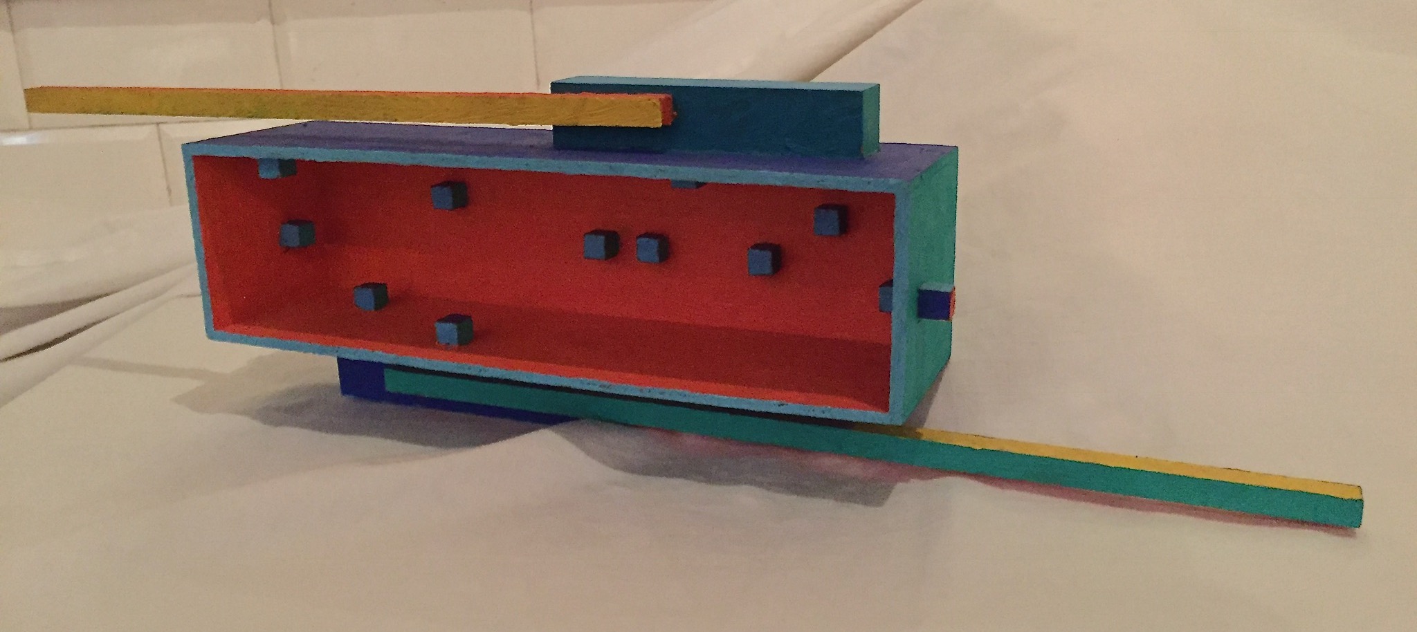 3D Zee I, 2006 - olieverf op hout, 14 x 8 x 48 cm